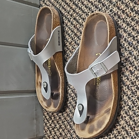 Birkenstock Gizeh Sandals, size 42. - Picture 5 of 10